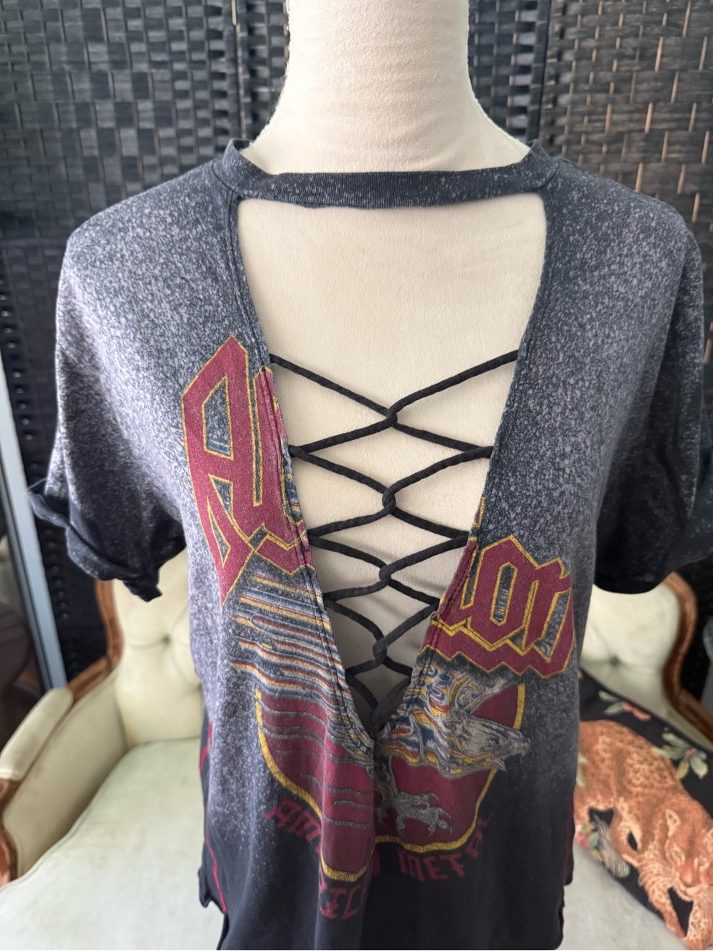 🎸 Affliction American Metal World Tour Lace Up Graphic Tee Medium Grunge Goth - Picture 2 of 13